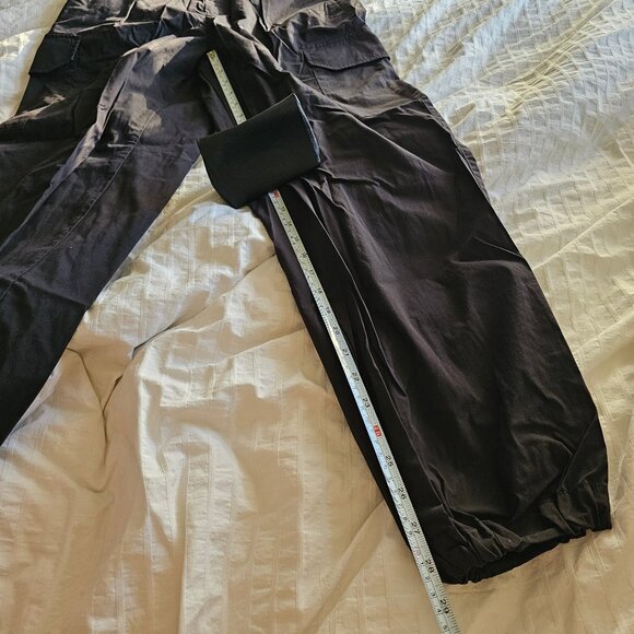 Uniqlo Easy Cargo Pants - 2024 - Black - Sz S - NWT - Picture 13 of 15
